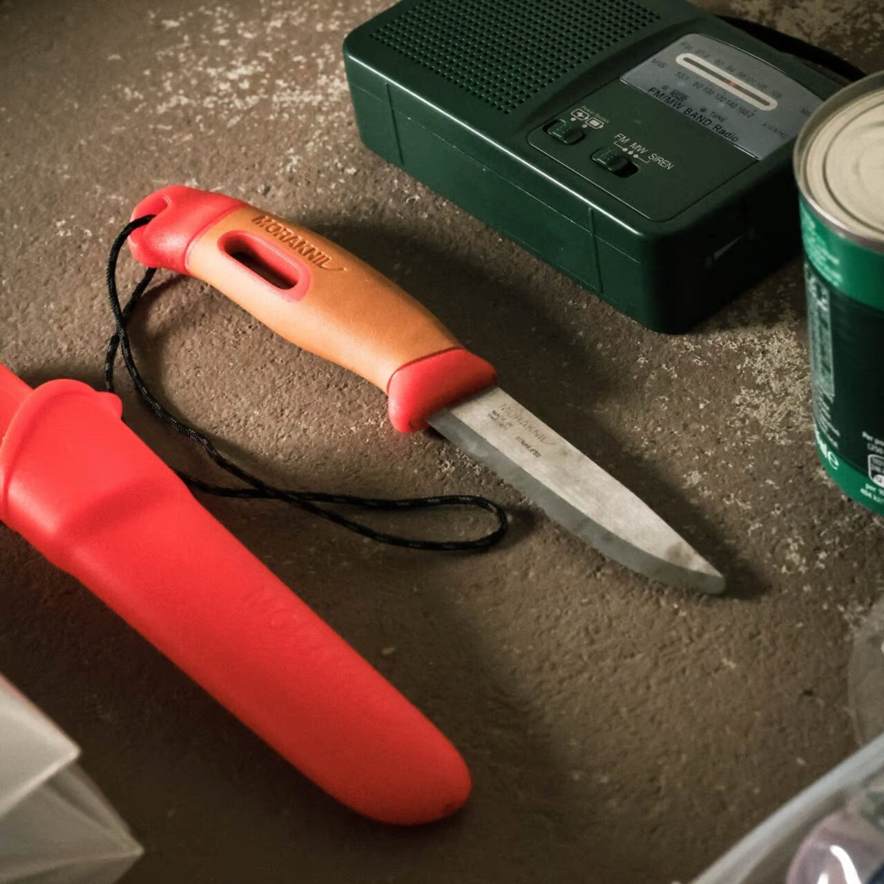 Cuchillo de supervivencia Morakniv Companion Spark Emergency (S) en acero inoxidable 12C27