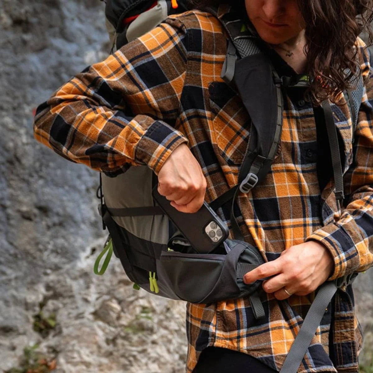 Mochila de trekking Thunder 35 + 5 litros Marsupio · detalle 4